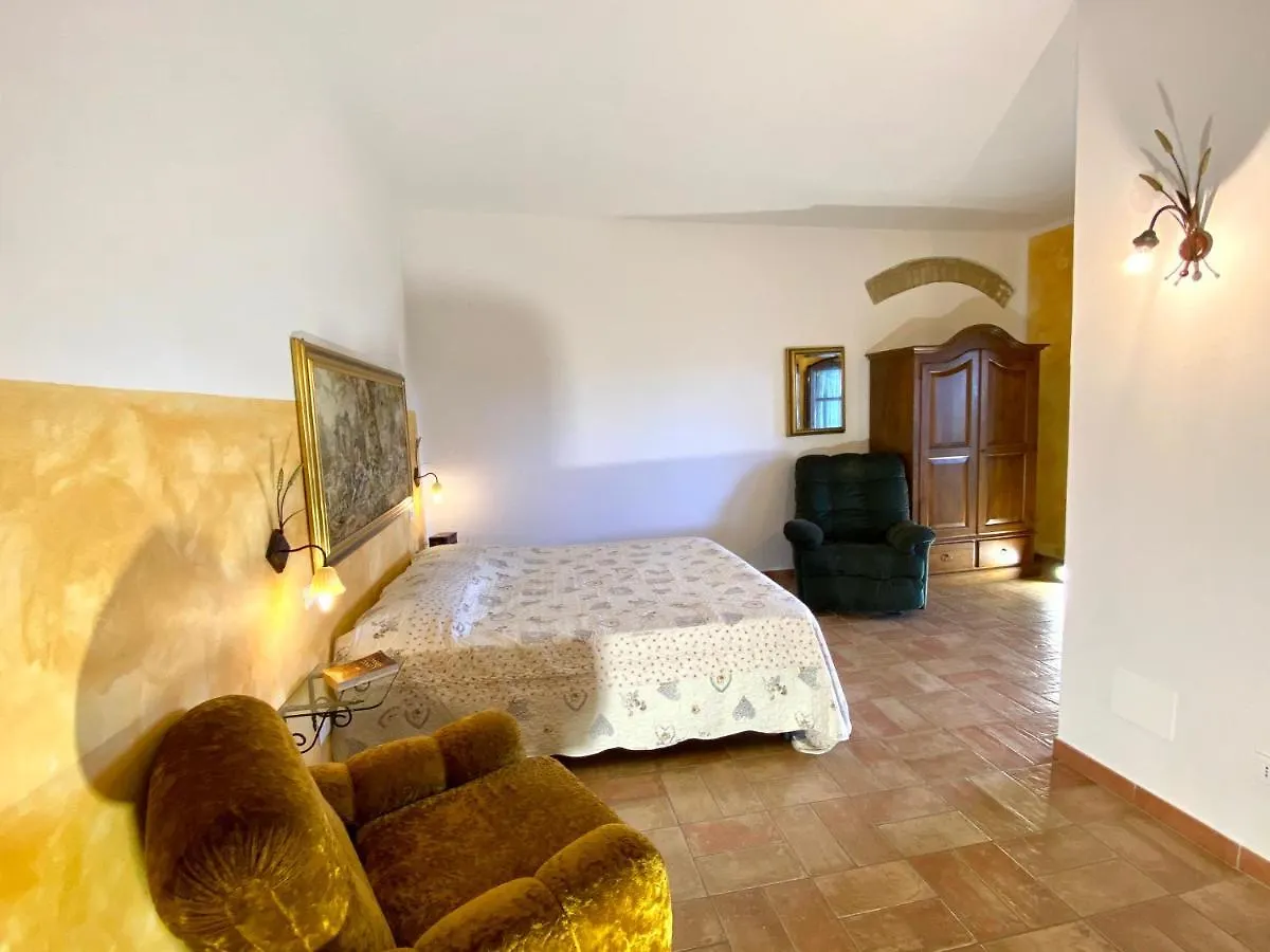 Agriturismo L'Antica Quercia 0*, Pomarance