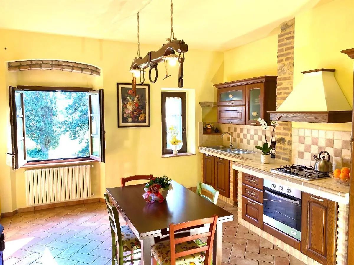 Farm stay Agriturismo L'Antica Quercia